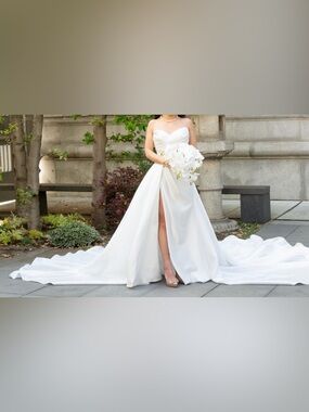 Strapless A-line Bridal Gown with Sweetheart Neckline